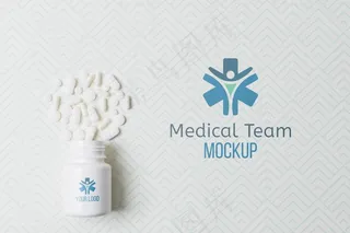 有实体模型样机背景的药丸盒