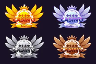 赌场奖。赌场评级图标与扑克筹码和皇冠。赌场、吃角子*和游戏用户界面的矢量图。单独图层上的对象