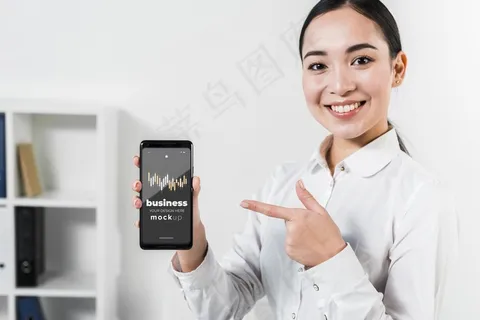 中枪女人拿着电话 中枪女人拿着电话