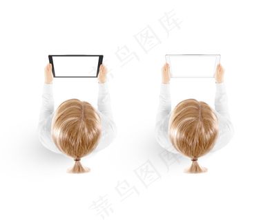 手持平板电脑模型样机的女士俯视图