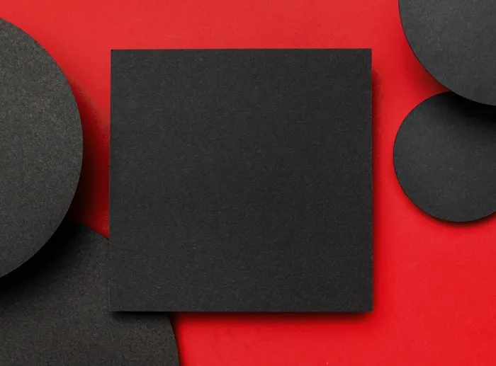 黑色和红色背景俯视图