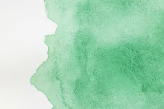 白色表面有绿色手绘污渍