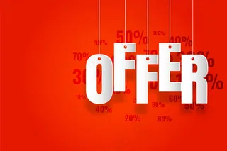 红色背景上的报价和交易横幅banner