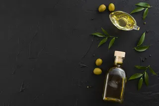黑拷贝空间背景与橄榄油