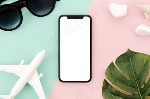 带叶子的平板智能手机模型样机