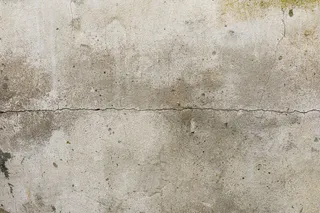 粗糙混凝土墙裂缝