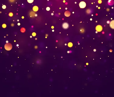 喜庆的紫色,金色背景五彩缤纷的灯饰。 喜庆的紫色,金色背景五彩缤纷的灯饰。