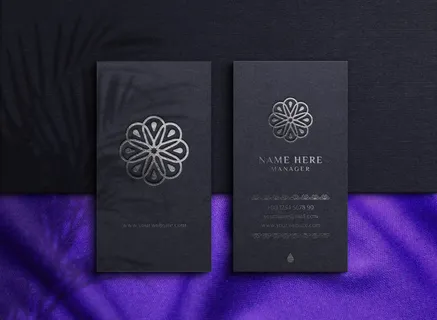 名片上的豪华标志模型样机