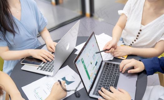 商务办公场景摄影图商务