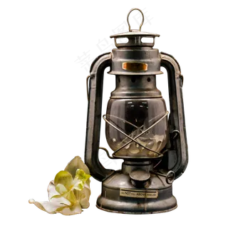 一盏马灯和一朵白兰花