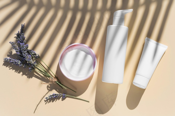薰衣草霜和阴影水疗护理安排化妆品
