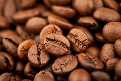 烤咖啡豆的咖啡豆质地背景，选择性聚焦