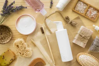 spa治疗牙刷和乳霜的成分