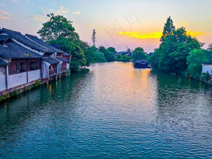 江南日出照 江南日出照