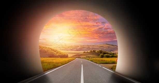 简约梦幻隧道风景