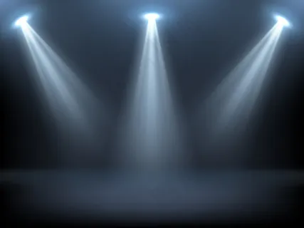 聚光灯照明的舞台 聚光灯照明的舞台
