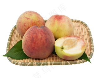 一筐桃子水果
