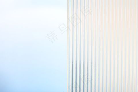 带图案玻璃的蓝色产品背景