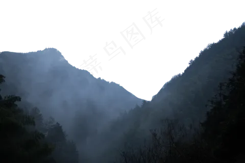 绵延起伏险峻的山峰