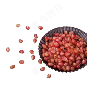 散落的一些石榴籽