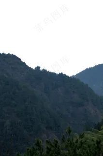 绵延起伏险峻的山峰 绵延起伏险峻的山峰