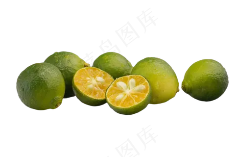 切开绿色青柠