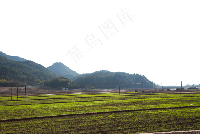 绵延起伏重峦叠嶂的山峰(2400X1600(DPI:300))psd模版下载
