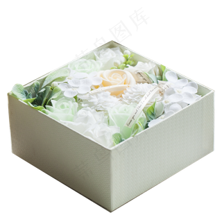 一盒白玫瑰的花朵礼盒免扣图