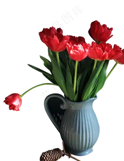 红色郁金香插花