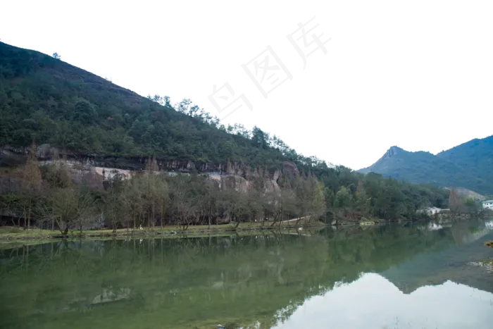 风景秀丽的山水画面(2000X1333(DPI:300))psd模版下载