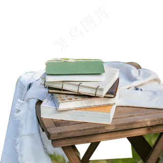一些放在桌子上的书本,免抠元素