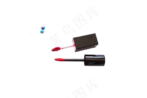 两只滋润的新款女士润唇膏png素材,免抠元素