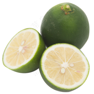 切开绿色青柠