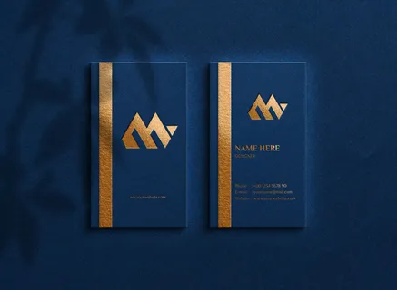 名片上的豪华标志模型样机 名片上的豪华标志模型样机