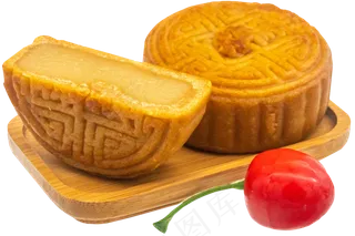 切开莲蓉月饼和樱桃