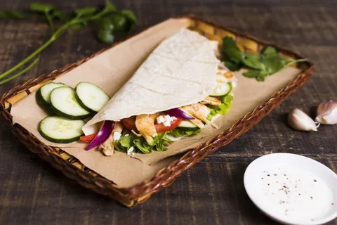 熟肉蔬菜烤肉串