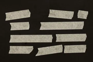 黑色背景上不同尺寸的磁带