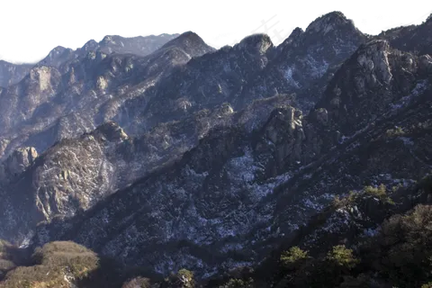 风景秀丽陡峭的山峰 风景秀丽陡峭的山峰