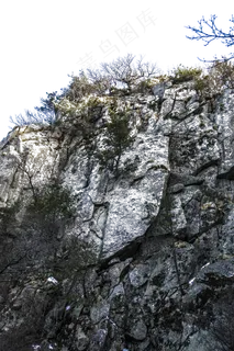绵延起伏陡峭的大山 绵延起伏陡峭的大山
