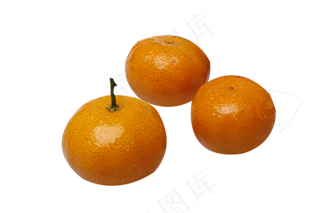 三个完整新鲜橘子