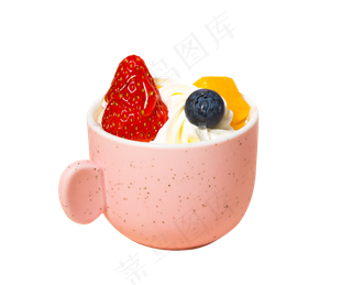 杯子里的奶昔奶冷饮奶油水果