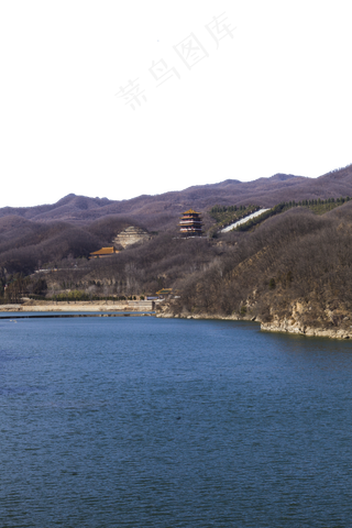 风景秀丽有山有水的山峰