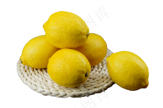 新鲜成熟柠檬
