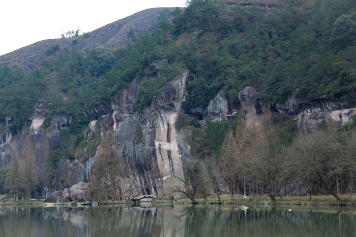 风景秀丽险峻的山峰
