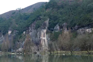 风景秀丽险峻的山峰