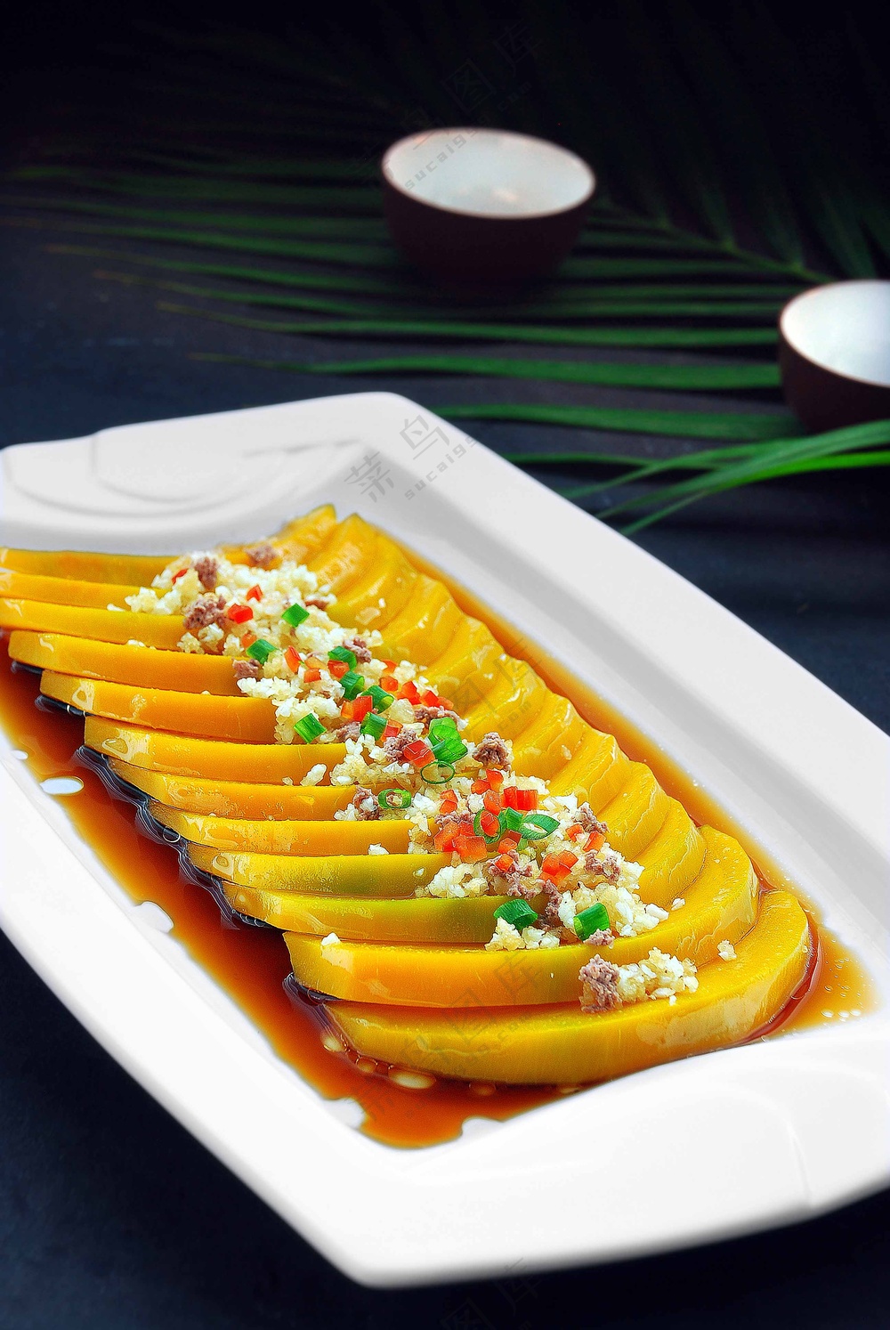 鹅肝酱金蒜蒸南瓜