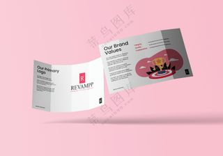 粉色四折页样机产品手册说明书PSD模板-5