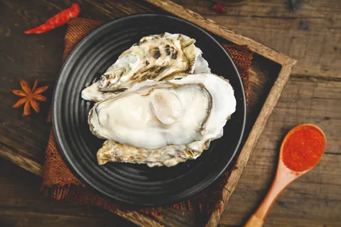 新鲜生蚝海鲜食材背景