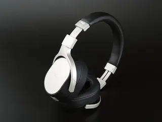 黑白色简约风头戴式耳机样机