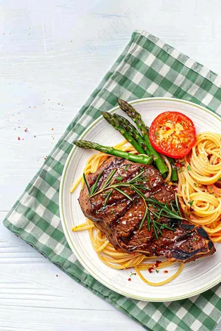 西餐牛排美食摄影图